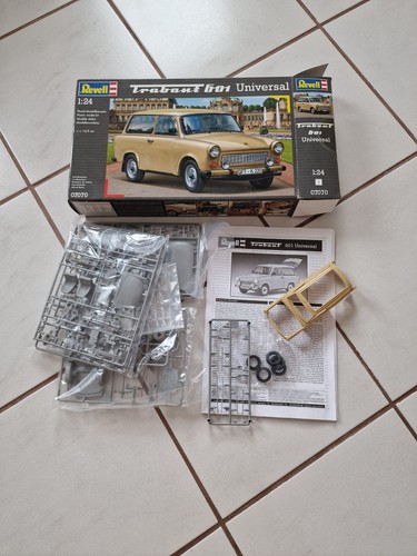 Trabant 601 universal revell - trabant,